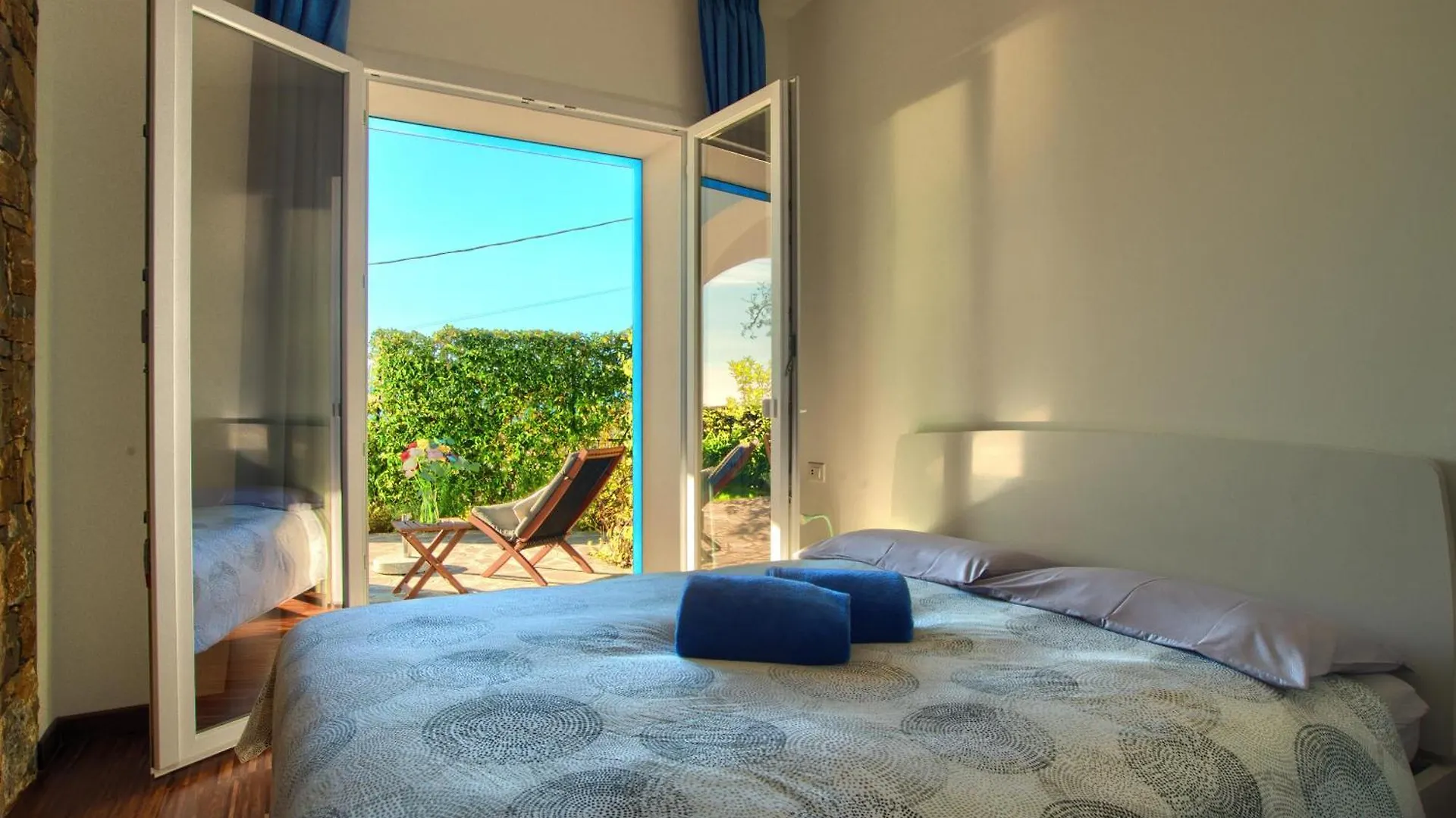 Casa Con Piscina Jacuzzi Ac Wifi E Biciclette Elettriche Apartment Bordighera 0*,