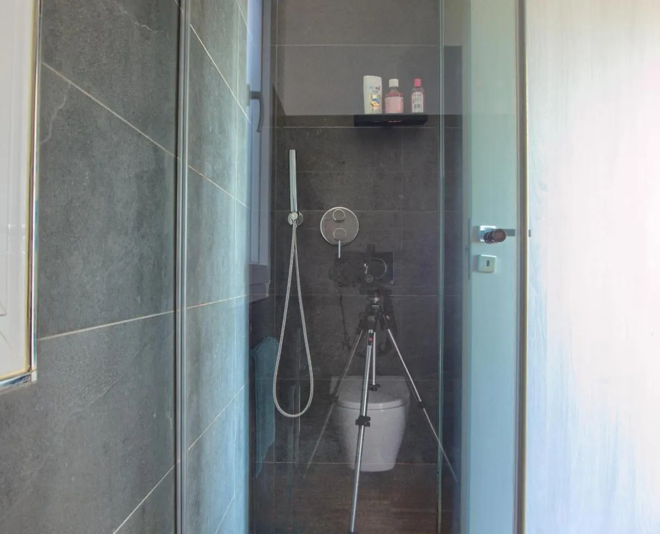 Casa Con Piscina Jacuzzi Ac Wifi E Biciclette Elettriche Apartment Bordighera