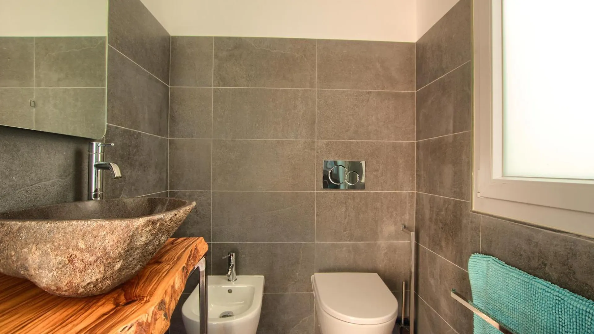 Casa Con Piscina Jacuzzi Ac Wifi E Biciclette Elettriche Apartment Bordighera
