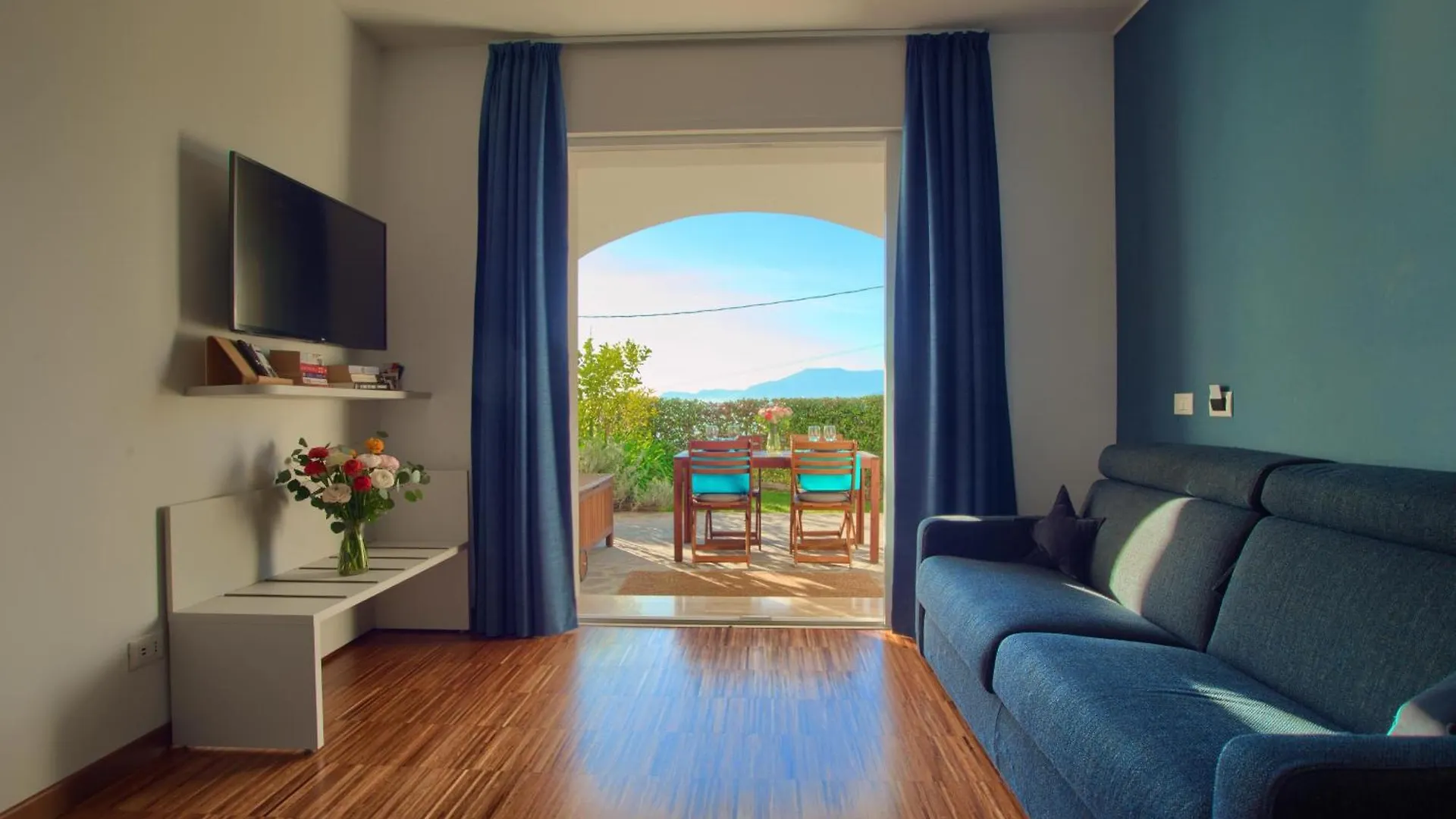 Casa Con Piscina Jacuzzi Ac Wifi E Biciclette Elettriche Apartment Bordighera